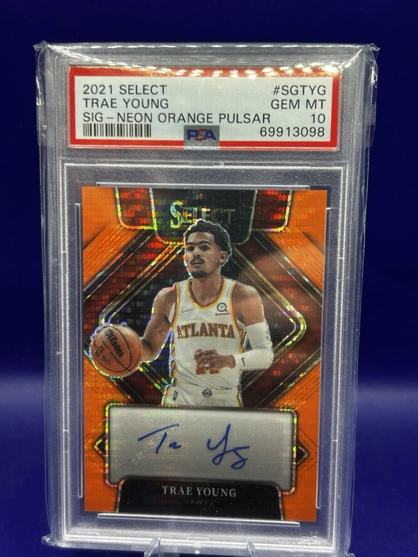 2021 Select Trae Young Signatures Auto Neon Orange Pulsar /30 Hawks PSA 10