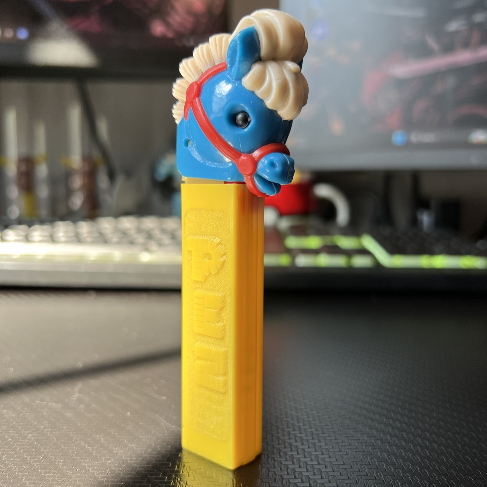 Vintage PEZ Pony-Go-Round 2.6 Patent Austria Metal Head-Spring 
