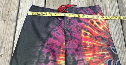 Boys Nike 6.0 Board Shorts Size 20 Multicolored Logo Swim Embroidered 0047 - Picture 5 of 7