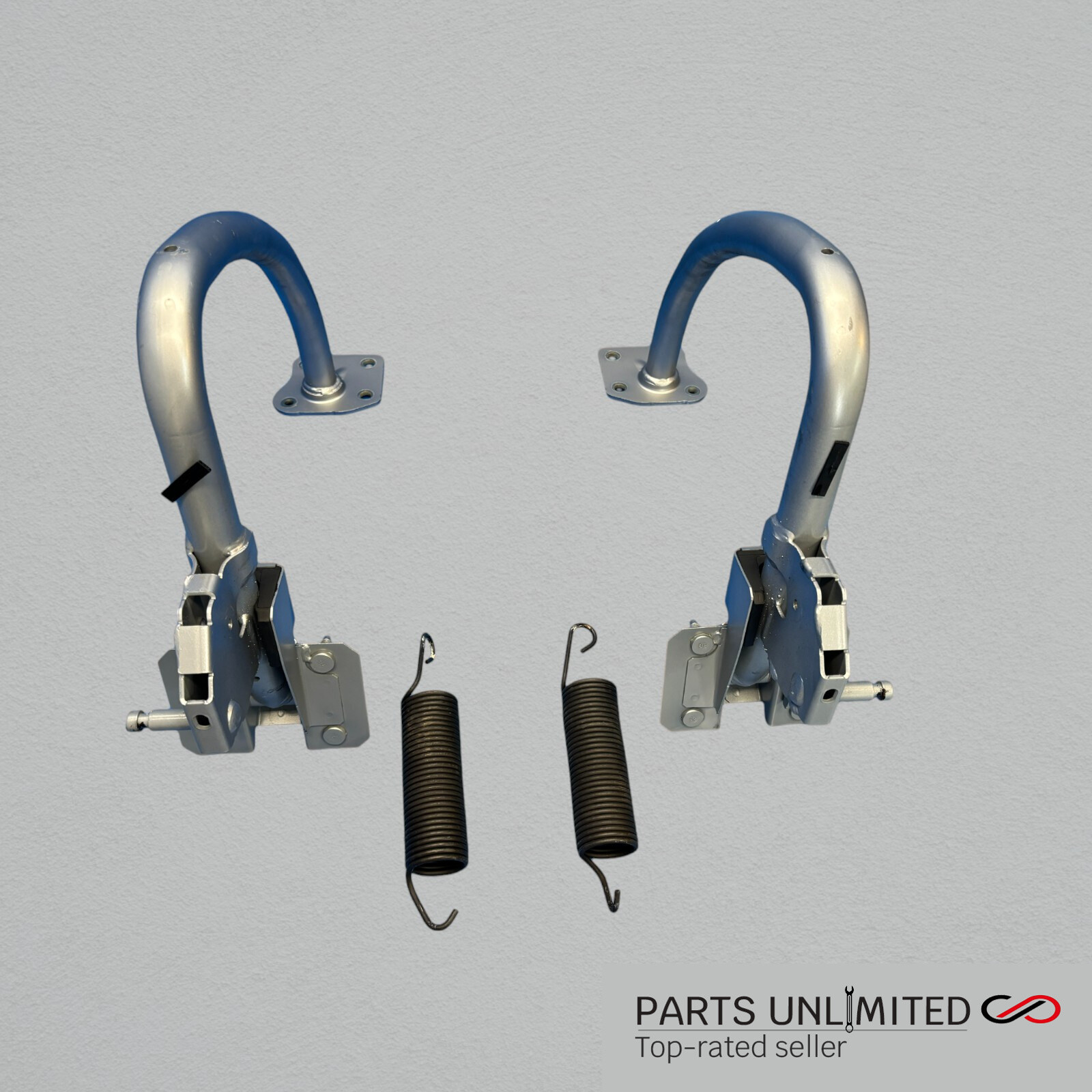 14-17 Maserati Ghibli M157 rear trunk hinges holder support brackets & springs