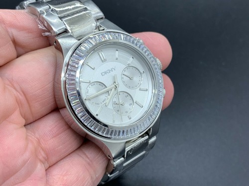 DKNY NY-2394 DAY-DATE 5 ATM Silver Dial crystal Bezel Quartz Women's Wristwatch - Picture 4 of 12
