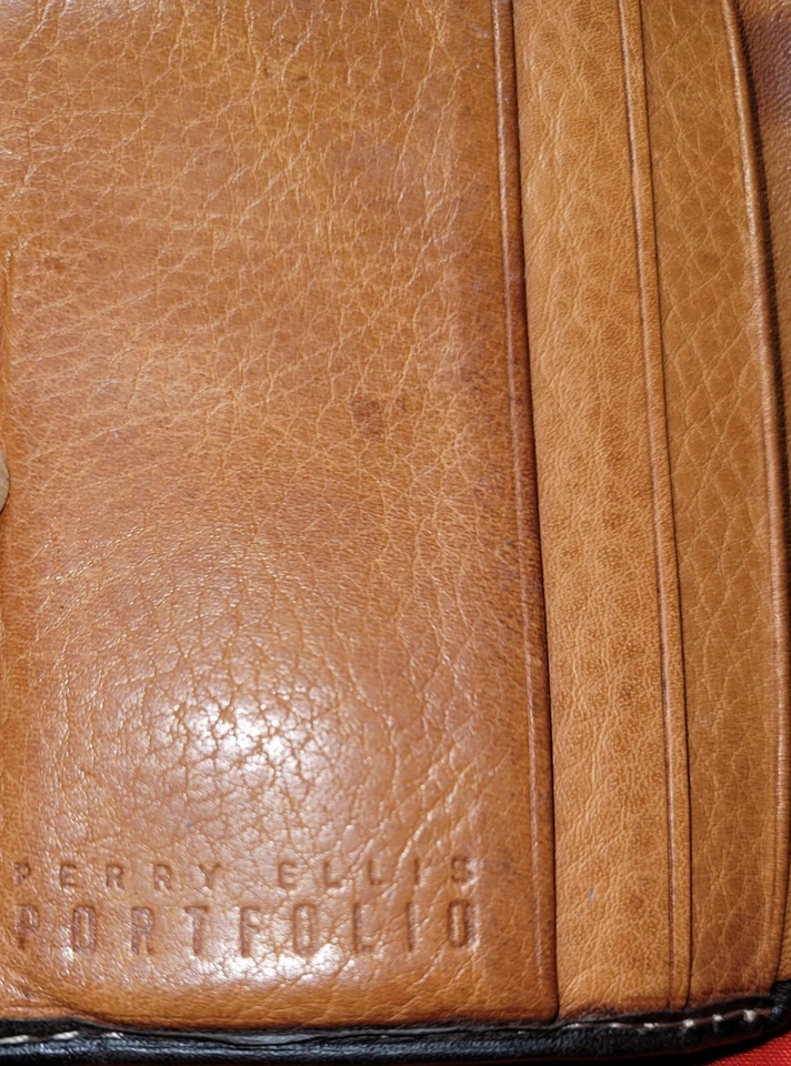 Cartera de hombre Perry Ellis de cuero marrón vintage Foto 2 de 4