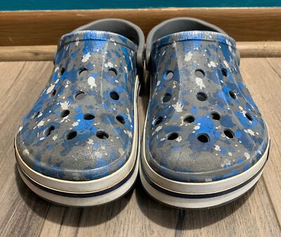 Crocs Bayaband M8 W10 Blue Paint Splater Gray Clog Sandals  display picture 3