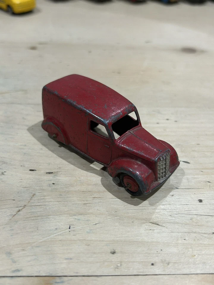 1939-1941 Dinky 28P Type 3 Delivery Toy Truck WWII Era made in England Scarce - Image 4 of 4