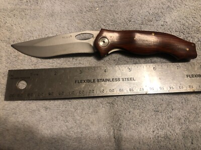 Maxam  Stainless Steel Blade Folding Knife