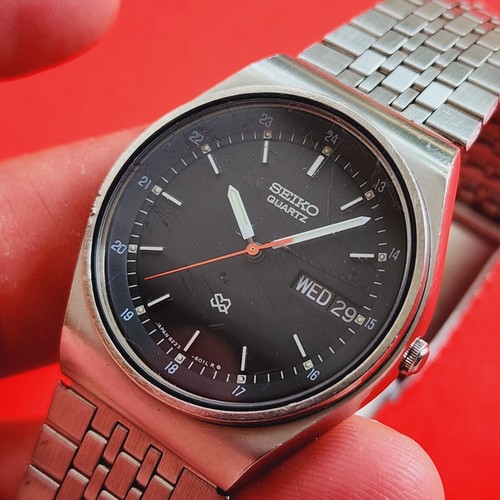 Seiko Vintage Black Military Dial Watch SQ Day Date Bracelet 8223-6049 Mens - Picture 2 of 6