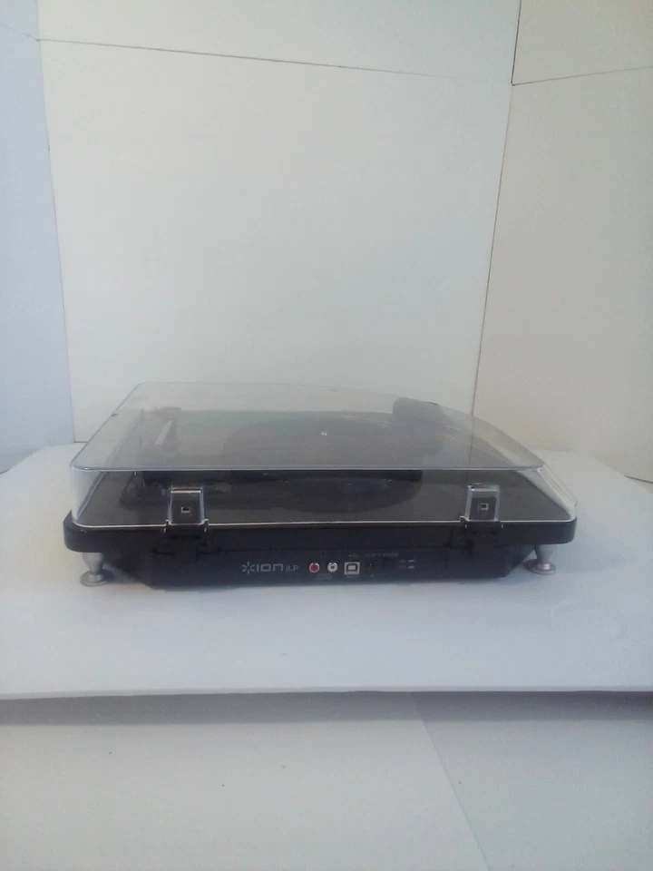 ION iLP Turntable Record Player Apple iPod to MP3 Plays 78 33 & 45 USB 0654 - Image 3 of 4