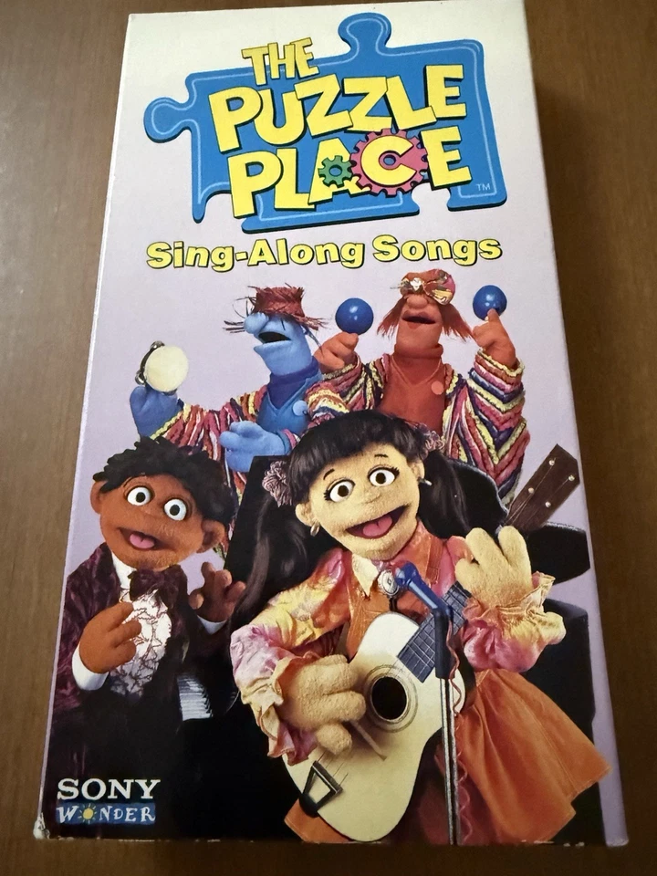 TESTED The Puzzle Place Sing Along Songs VHS Tape 1996 Lancit Media Sony Wonder - Image 2 of 4