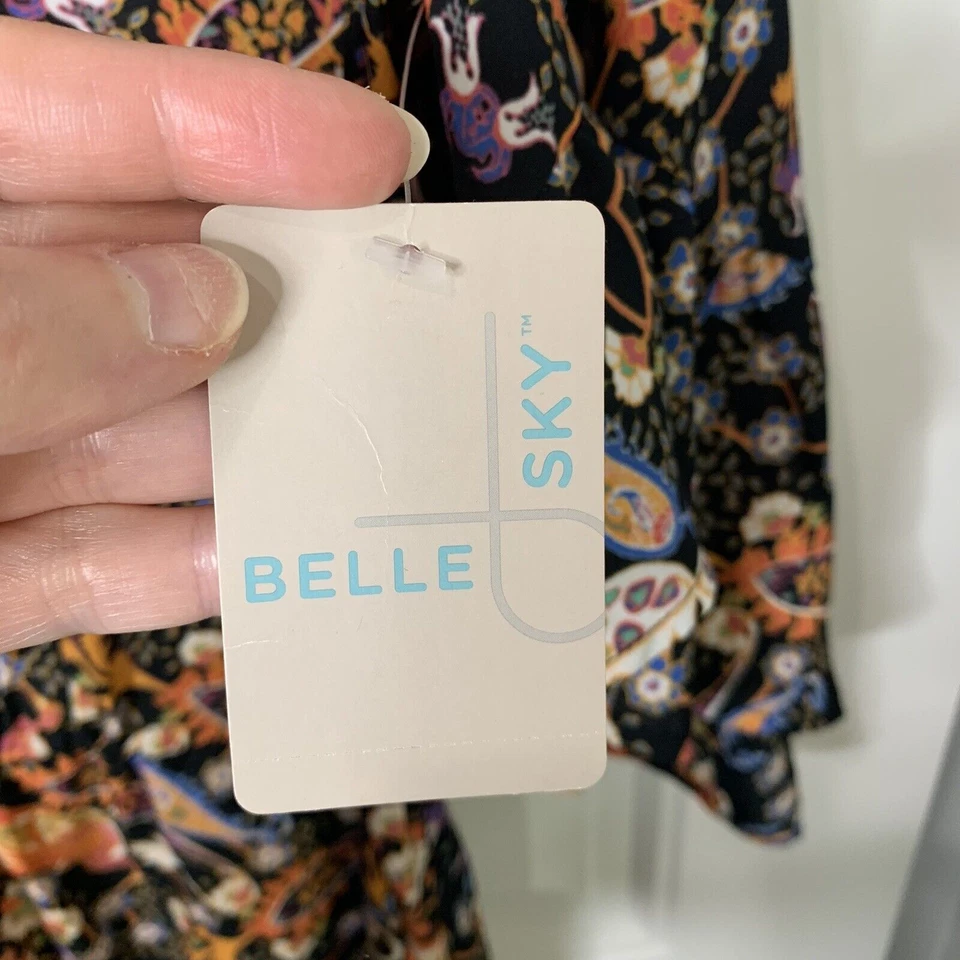 Mameluco Belle Sky Talla XS Negro Floral Manga Acampanada Cuello en V Profundo Botón Para Mujer’s Foto 4 de 4