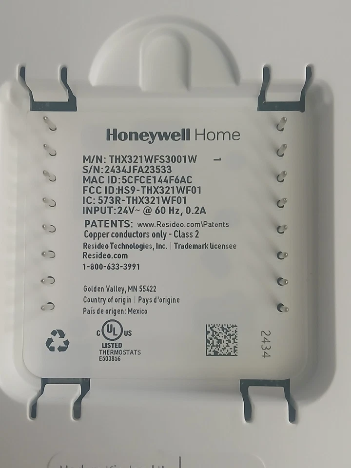 New THX321WFS3001W T10+ Pro Thermostat With RedLink 3.0 - Kit  - Image 3 of 4