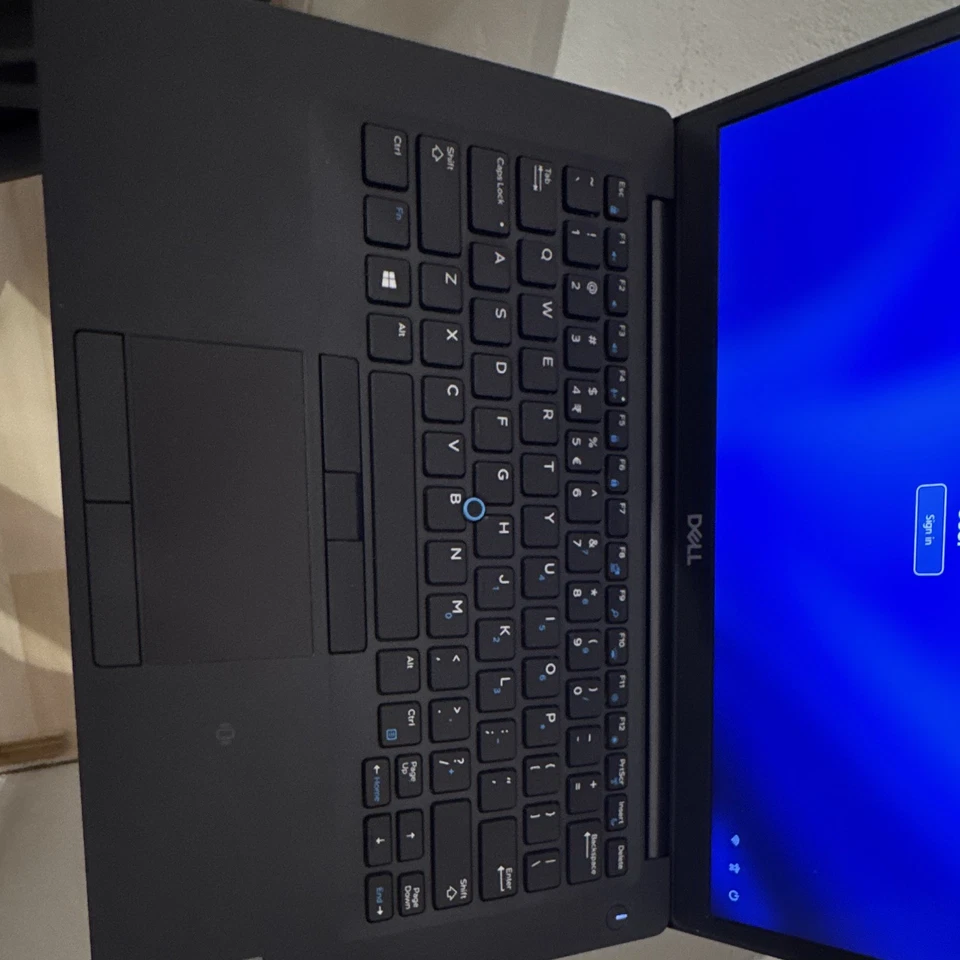 Dell Latitude 7490 · i7-7600U · 16GB · 256GB, foto 3 di 5
