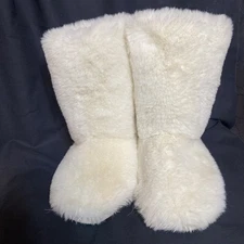 LAUREN CONRAD Faux Fur Tall Slipper Boot Houseshoes White, Used Size (S 6-7)