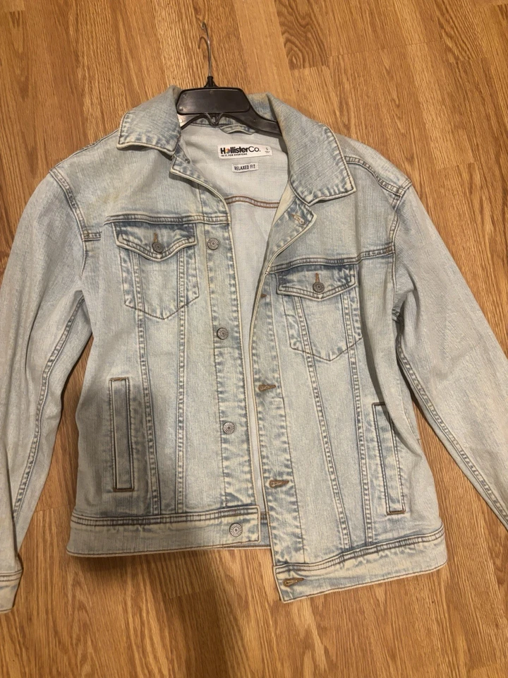Chaqueta vaquera HOLLISTER talla L para hombre lavada ligera calce relajado desgastado Foto 2 de 4