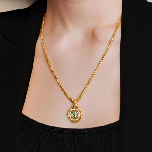 0.53ct Round Moissanite & Emerald Onyx Women's Pendant in 14k Yellow Gold Plated - Picture 5 of 10