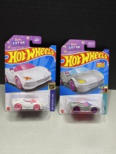 Hot Wheels Barbie Extra Lot Of 2 White/grey 134/250 Tooned 57/250 HW Screen Time