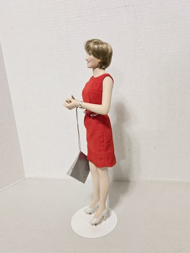 Danbury Mint DIANA PRINCESS OF WALES Porcelain Doll w Red Sleeveless Dress - Picture 5 of 6