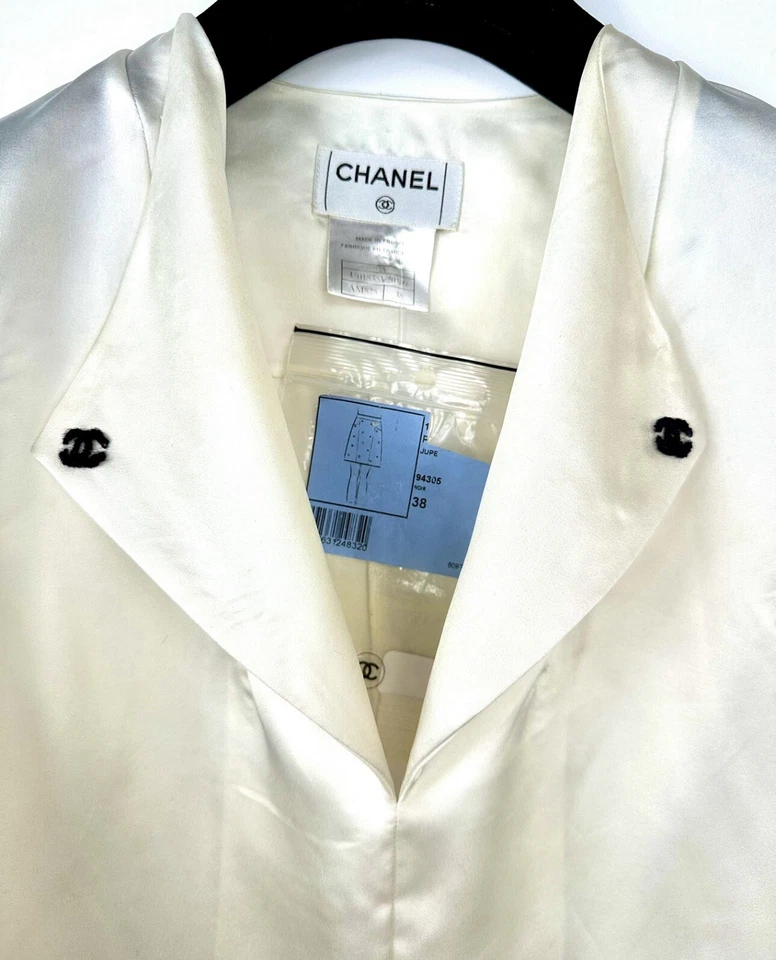 Chanel 2007 Chaqueta Blanca Top Negro Tweed Logo 34 36 38 2 4 6 8 Camisa de Trabajo 07 M S Foto 4 de 4