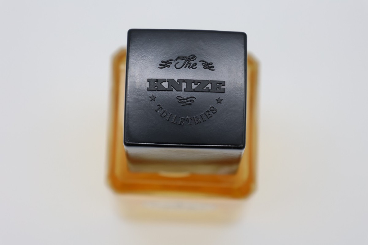 KNIZE TEN クニシェ•テン トイレットウォーター (トワレ)50ml KNIZE TEN クニシェ•テン トイレットウォーター (トワレ)50ml