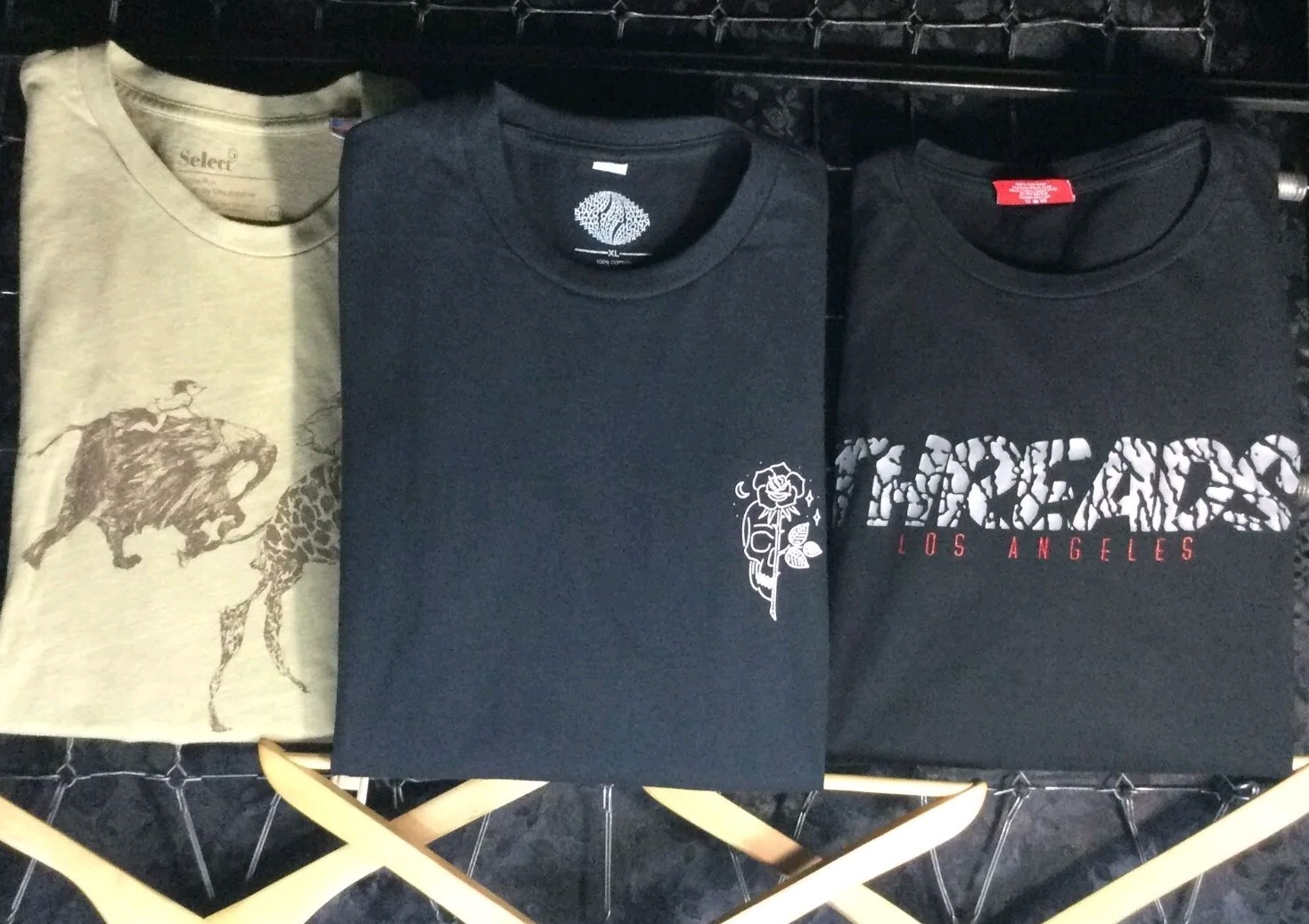 Casual T-Shirt Bundle 3 Unisex XL-2XL Tops Know Bad Days Threads & LA Select image 4