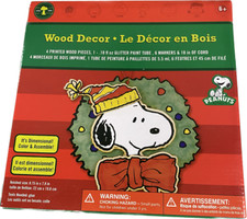 Peanuts Snoopy Holiday wood decor kit 64147 New in Box