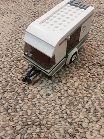 Lego City Van and Caravan 60117
