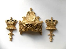 Dolls House French Style Ornate Clock Bed Crown Small Crown Wall Sconces 1 /12Th