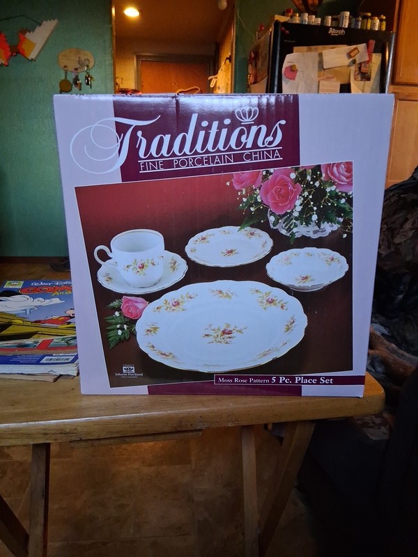 Nib Johann Haviland Traditions 5 Pc Set.of Moss Rose Fine Porcelain China Set...