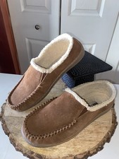 MinneTonka Slip In Slippers Moccasin Men s 10 Tan Suede Leather faux fur
