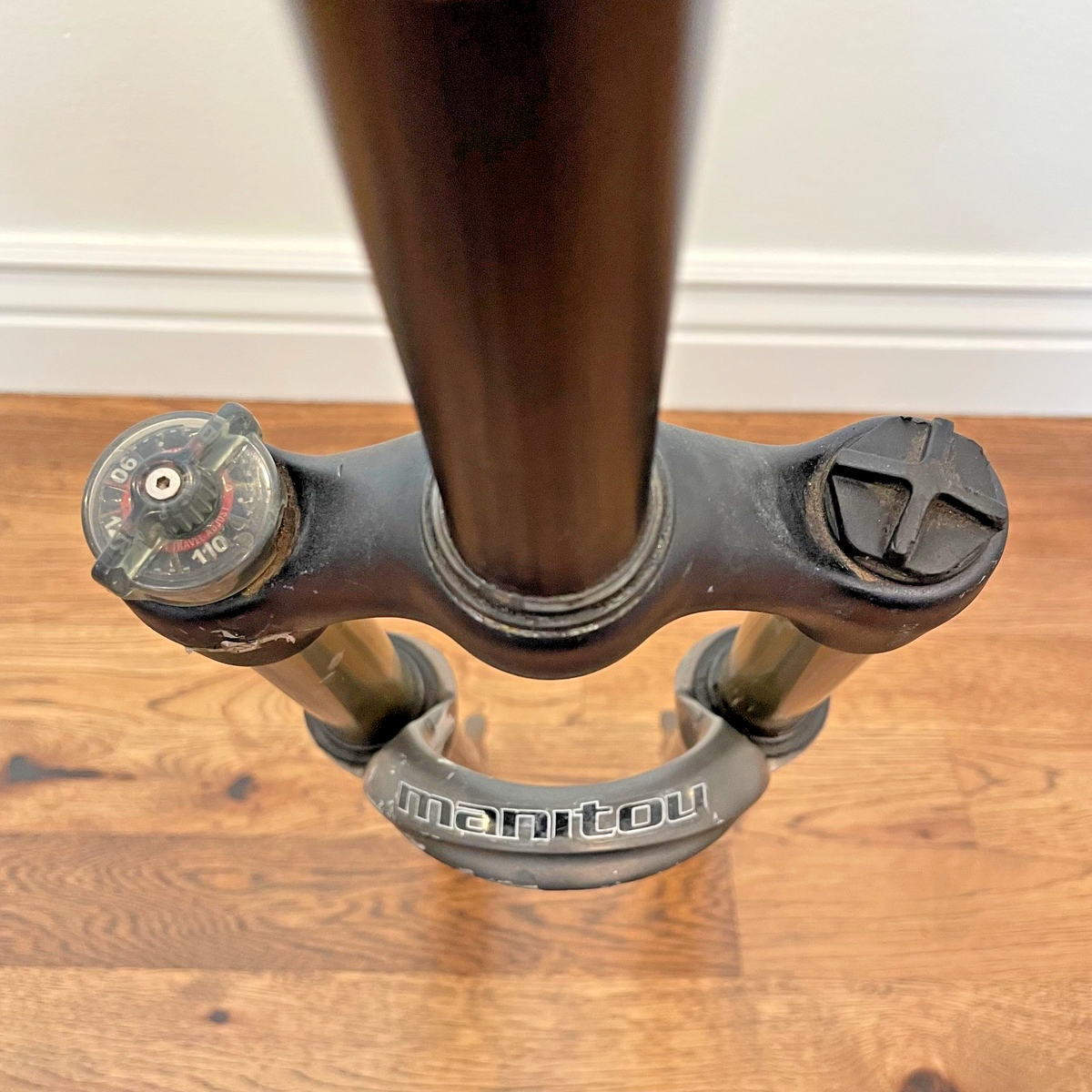 Vintage Manitou Black Super Fork 1 1/8