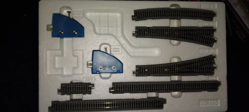 KATO N gauge passing set V1 - boxed from new - Image 2 of 3