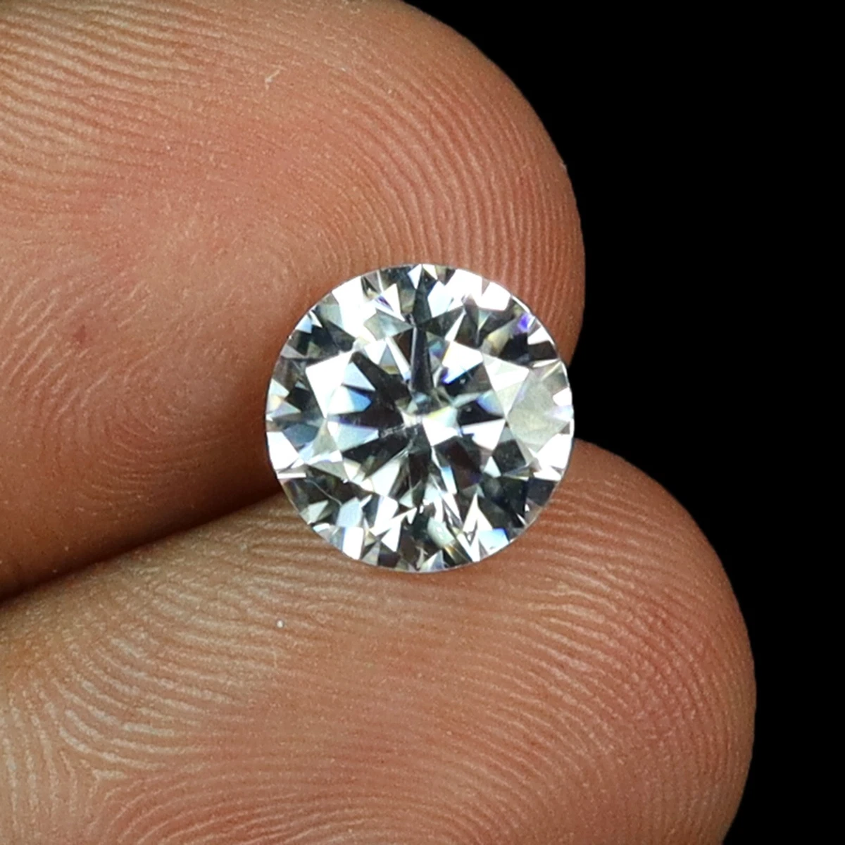 2.20 ct Certified E Color VVS2 White Moissanite Diamond Round Cut