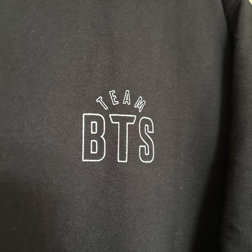 T-shirt TEAM BTS Kim Taehyung V merce ufficiale taglia L dal Giappone - Foto 3 di 5