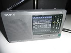 radio vintage SONNY 1980 de voyage EN FONCTION PARFAIT AVEC FM , 2 PILES AA