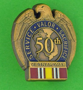 Vietnam-War-Era-Veteran-50th-Anniversary-Commemorative-Lapel-Hat-Pin-NDSM-P141
