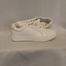 Vepose Womens White Casual Sneakers Size 8.5 FREE W/PURCHASE! SEE DESCRIPTION!
