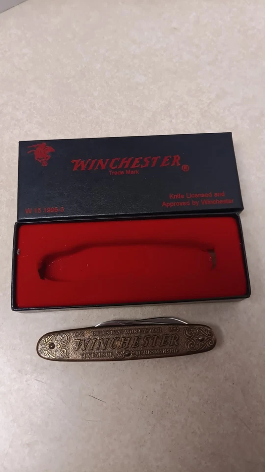 Winchester Collector Knife  Model W1519953 Rifle That Won The War M1 Carbine - Image 4 of 4