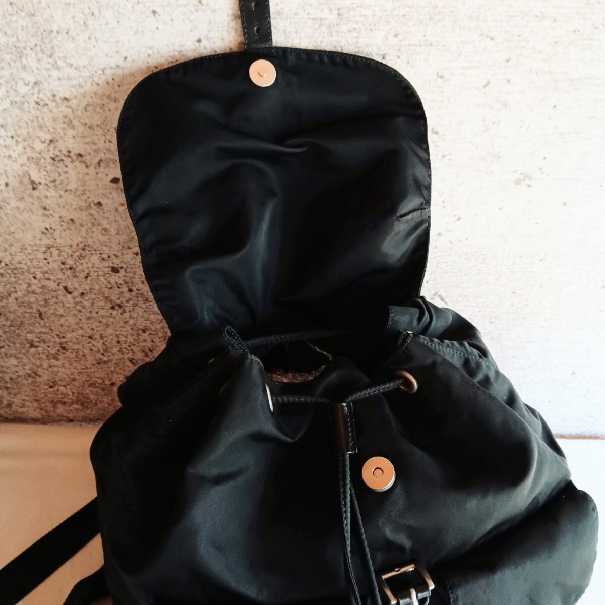 Good Condition PRADA Vintage 96s Nylon Drawstring Backpack Lightweight Large Cap thumbnail 7