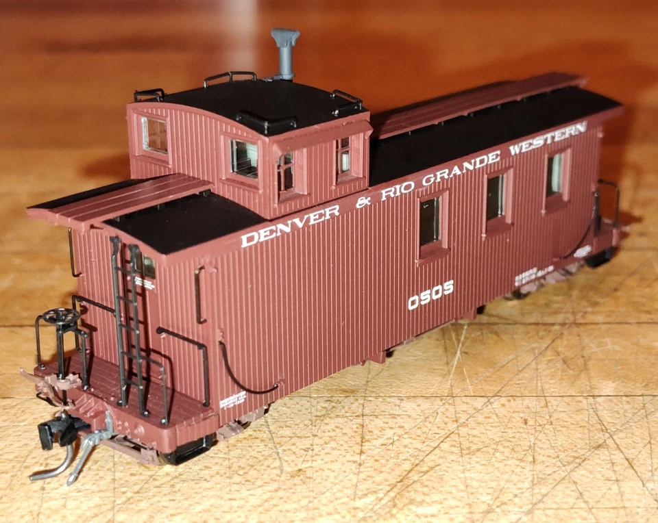 Blackstone Models HOn3 B340953 Early 1930s D&RGW 0505 Long Caboose  - Image 3 of 4