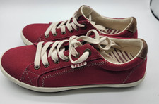 Taos Shoes Star Burst Sneakers Women s Size 8 US Comfort Fashion Red Canvas