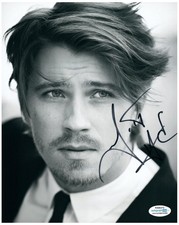 Garrett Hedlund Signed Autographed 8x10 Photo ACOA