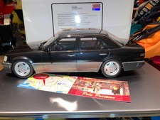 OT131 OTTOMOBILE 1:18 MERCEDES W124 E60 AMG BLACK METALLIC NEW SHIPPING WORLD.