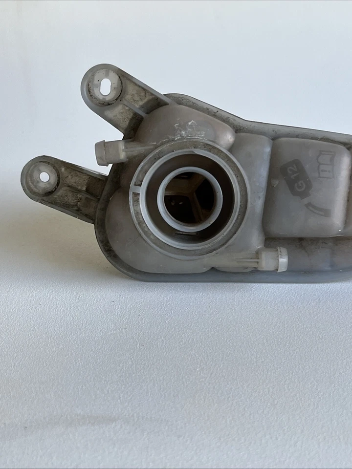 Depósito de refrigerante del motor para Audi 2013-2016 2,0 L A4/A5/Allroad Foto 4 de 4