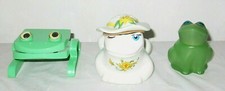 Vtg FROG Collector LOT=AVON Emerald Prince Glass Bottle/Figure; Letter/Chip Clip