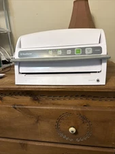 FoodSaver V3240 Vacuum Sealing System - Air-Tight Heat-Seal, Vacuum Sealer