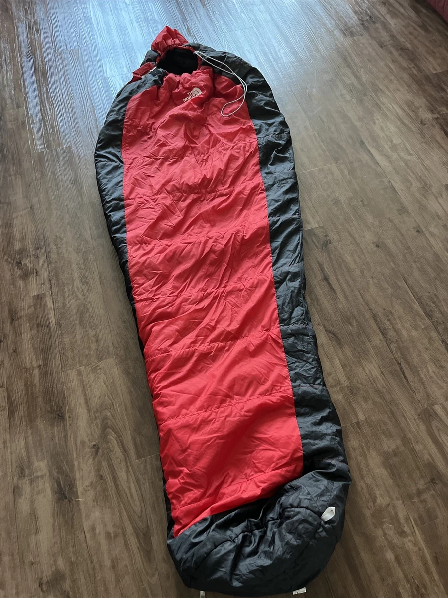 The North Face Aleutian Nylon Mummy Sleeping Bag 84 x33 Red Black