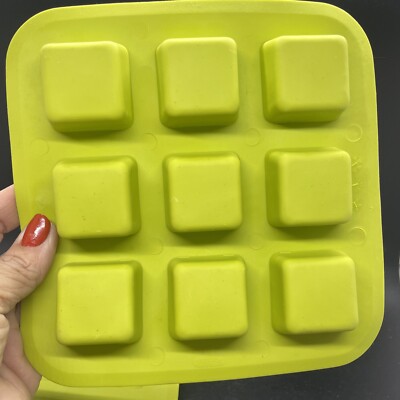 IKEA Set of 2 Flexible Silicon Green Square Ice Cube Makers Trays 6.75''x6.75''