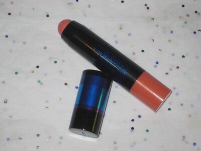 MAC PatentPolish Lip Pencil in Revved Up - Travel Sized - u/b