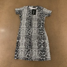 Pretty Little Thing Women's Size 0 Grey Snake Print Tie Waist T-Shirt Dress NWT