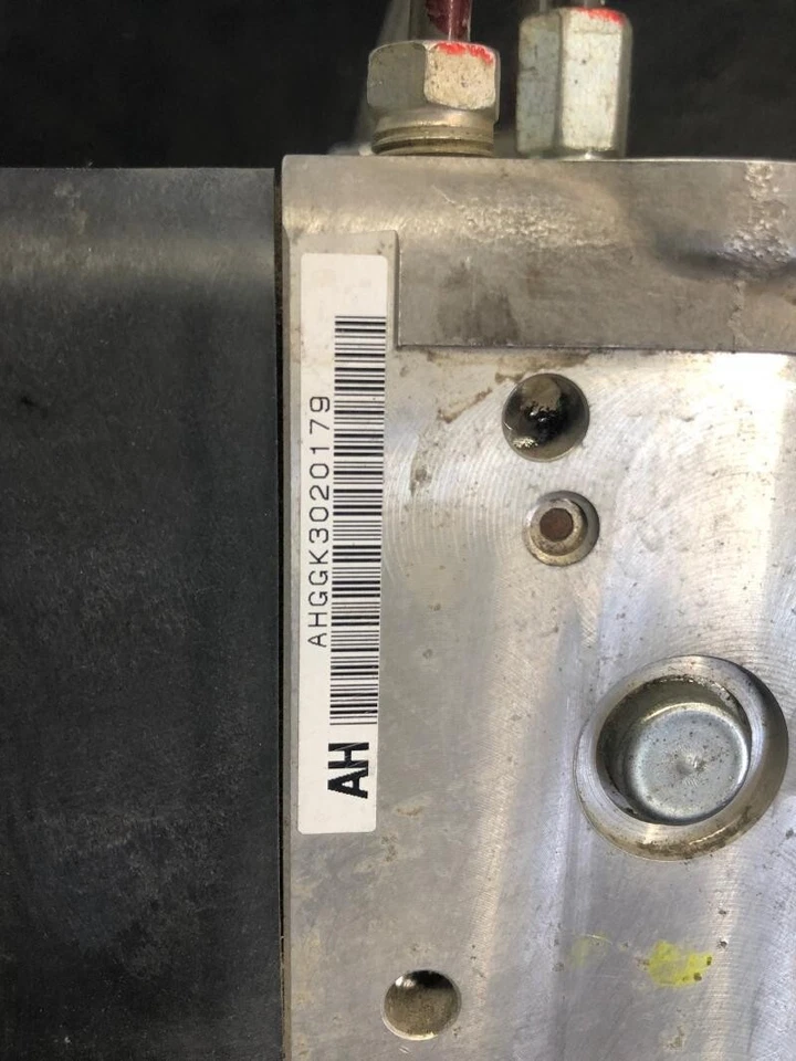 Toyota Yaris ABS conjunto de bomba de actuador de freno 2007-2009 sedán 1,5 L original OEM Foto 4 de 4