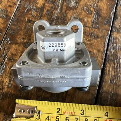 Borg-Warner Quick Relief Valve 229859 QR-1 New NOS Rad-Sales BW Part